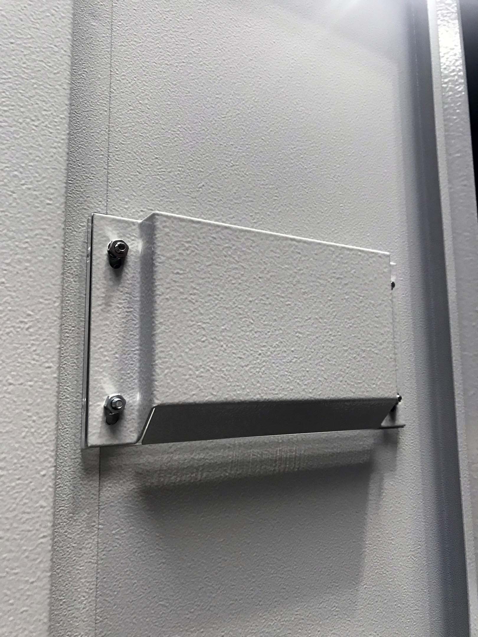 Шкаф металлический для хранения самоспасателей